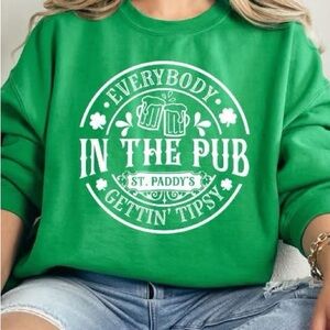 Everybody in the Pub Gettin’ Tipsy Crew Sweatshirt.